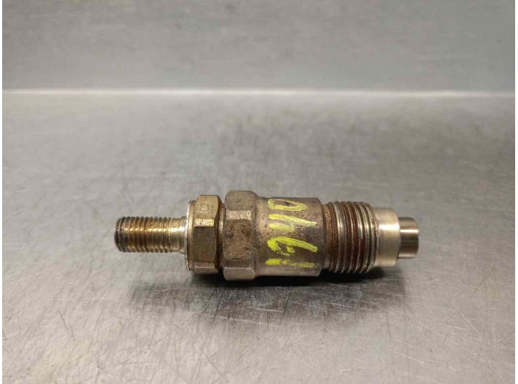 Recambio de inyector para daihatsu rocky todoterreno referencia OEM IAM 49801M 