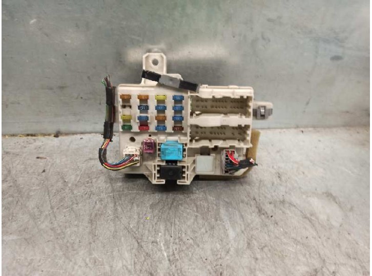 Recambio de caja reles / fusibles para mazda 6 berlina (gg) 2.0 diesel cat referencia OEM IAM GJ6A66730B 
