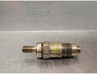 Recambio de inyector para daihatsu rocky todoterreno referencia OEM IAM 49801M  