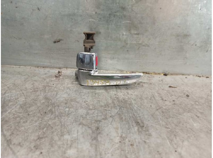 Replacement front left interior door handle for Mazda 6 Saloon (GG) 2.0 Diesel CAT OEM IAM reference 