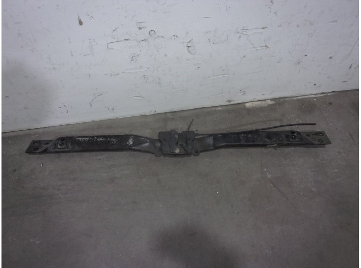 Recambio de panel frontal para dodge caliber 2.0 16v crd cat referencia OEM IAM 5074712AA DE CHAPA CON CERRADURA 