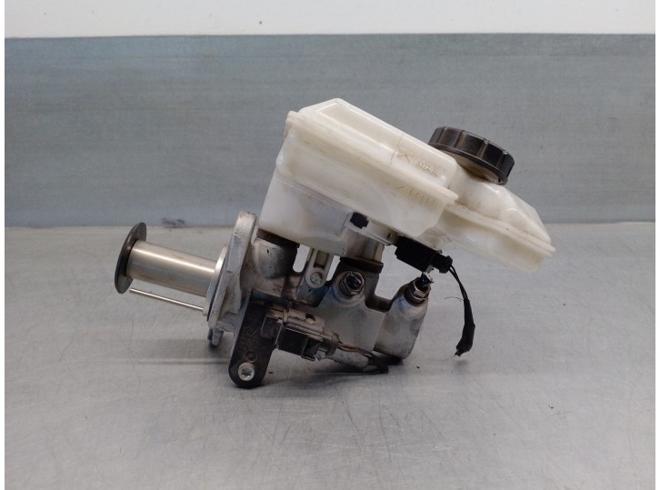 Recambio de bomba freno para volkswagen tiguan 2.0 tdi referencia OEM IAM 5Q1611301C 32668423 ATE