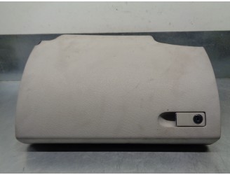 Recambio de guantera para mercedes-benz clase c (w204) berlina 2.2 cdi cat referencia OEM IAM A2046802691 CESTA 6B