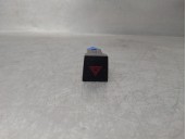 Replacement hazard warning switch for Seat Leon (KL1) 1.5 16V TSI ACT OEM IAM reference 8F0953235 