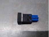 Replacement hazard warning switch for Seat Leon (KL1) 1.5 16V TSI ACT OEM IAM reference 8F0953235 