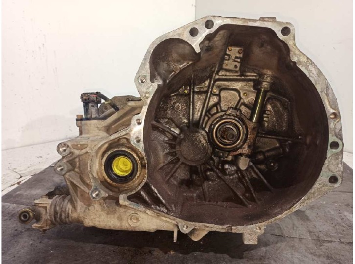 Recambio de caja cambios para nissan almera tino (v10m) 1.8 16v cat referencia OEM IAM   