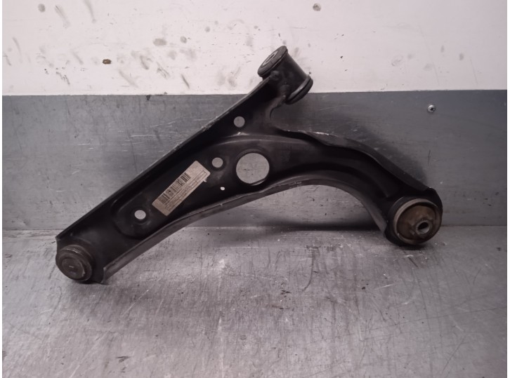 Recambio de brazo suspension inferior delantero izquierdo para lancia ypsilon (402) 1.2 cat referencia OEM IAM 51905057  
