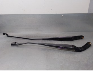 Recambio de brazo limpia delantero derecho para seat leon (kl1) 1.5 16v tsi act referencia OEM IAM 5FB955410 5FB955409 DERE E IZ