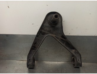 Recambio de brazo suspension superior delantero izquierdo para iveco daily ka 2.3 diesel cat referencia OEM IAM 500379801  