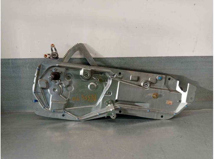 Recambio de elevalunas trasero derecho para volvo serie 850 2.5 cat referencia OEM IAM 9133481 MANUAL 4 PUERTAS