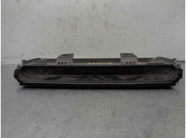 Recambio de luz central de freno para volvo v40 familiar diesel cat referencia OEM IAM 30822005 