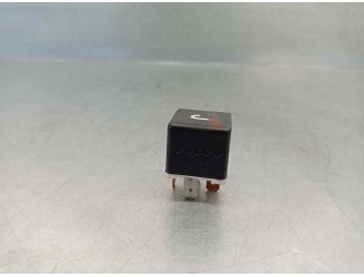 Recambio de rele para volvo serie 850 2.5 cat referencia OEM IAM 9130269 4RA00351073 HELLA