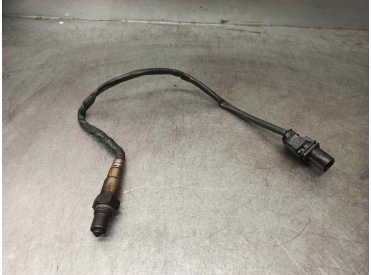 Replacement lambda sensor for Mercedes-Benz C-Class (W204) saloon 2.2 CDI cat OEM IAM reference 0035427018 0258017016 BOSCH