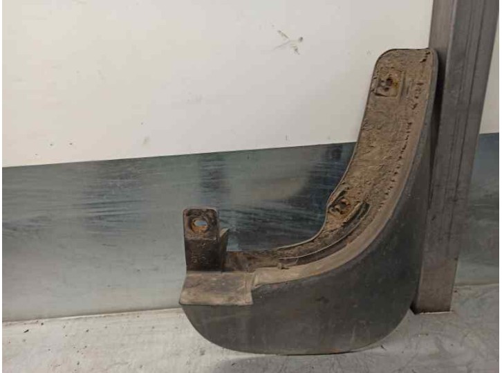 Replacement front skirt for Hyundai Tucson (JM) 2.0 CRDi cat OEM IAM reference 868322E010 