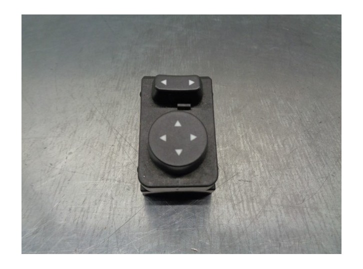 Recambio de mando retrovisor para lancia ypsilon (402) 1.2 cat referencia OEM IAM 24413C 