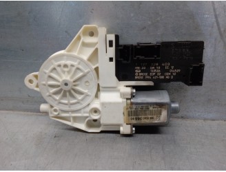 Recambio de motor elevalunas delantero derecho para peugeot 407 2.2 hdi fap cat referencia OEM IAM 9663036580 32 PINES 4 PUERTAS
