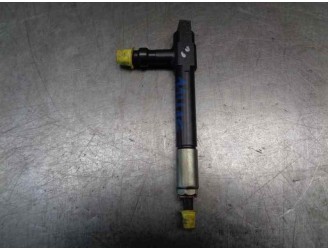 Recambio de inyector para mazda premacy (cp) 2.0 turbodiesel cat referencia OEM IAM RF4F13H50 73908D DENSO