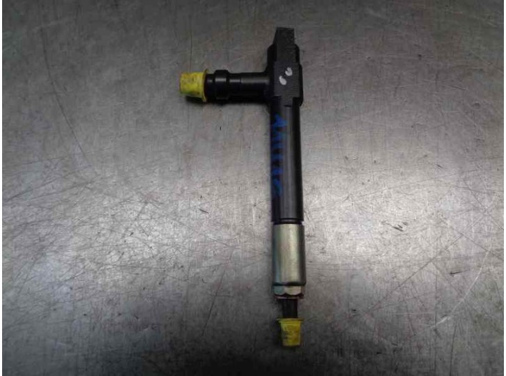 Replacement injector for Mazda Premacy (CP) 2.0 Turbodiesel CAT OEM IAM reference RF4F13H50 73908D DENSO