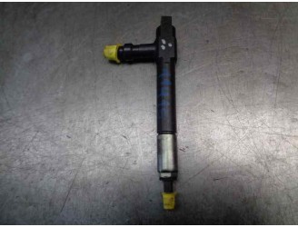 Recambio de inyector para mazda premacy (cp) 2.0 turbodiesel cat referencia OEM IAM RF4F13H50 73908D DENSO