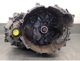 Recambio de caja cambios para volvo s60 berlina 2.4 diesel cat referencia OEM IAM 456R7002DB 8252132 9482355
