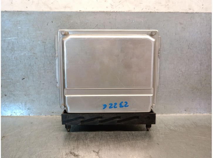 Recambio de centralita motor uce para volvo s60 berlina 2.4 diesel cat referencia OEM IAM 1039S04101 0281011441 BOSCH