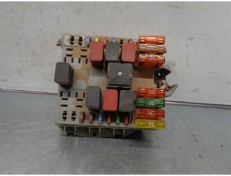 Recambio de caja reles / fusibles para fiat doblo (119) 1.3 16v jtd cat referencia OEM IAM 51763771 