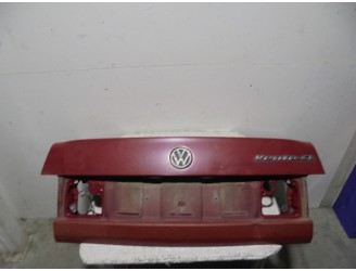 Recambio de porton trasero para volkswagen vento (1h2) 1.8 referencia OEM IAM ROJO 4 PUERTAS