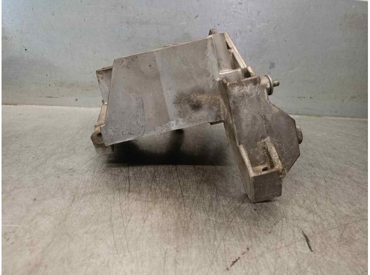 Recambio de soporte motor para audi a6 berlina (4f2) 3.0 v6 24v tdi referencia OEM IAM 059145169P 