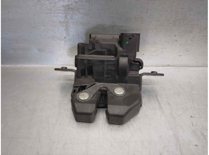 Recambio de cerradura maletero / porton para fiat tipo ii (357) fam easy referencia OEM IAM 52065353 4 PINES 5 PUERTAS