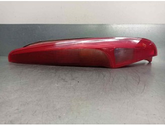 Recambio de piloto trasero derecho para fiat punto berlina (188) 1.9 d elx (i) referencia OEM IAM 46523771  5 PUERTAS