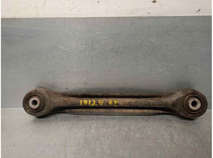 Recambio de brazo suspension inferior trasero izquierdo para ssangyong rodius 2.7 turbodiesel cat referencia OEM IAM 4550121000 