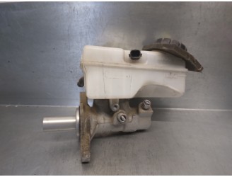 Recambio de bomba limpia para dacia dokker 1.5 blue dci diesel fap cat referencia OEM IAM 460112629R  