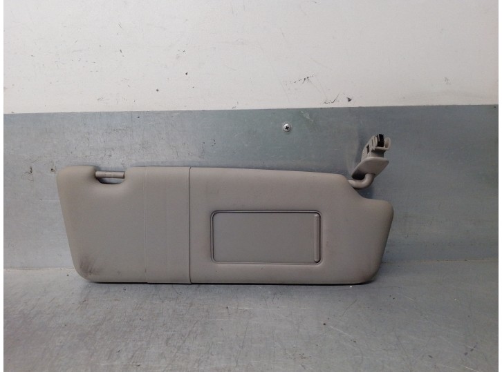 Recambio de parasol derecho para audi a4 avant (8e5) 1.9 tdi referencia OEM IAM 8E0857552 8E0857552 