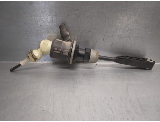 Recambio de bomba embrague para dacia dokker 1.5 blue dci diesel fap cat referencia OEM IAM 306100394R  