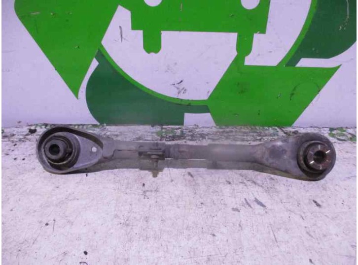 Recambio de brazo suspension inferior trasero izquierdo para peugeot 407 st sport referencia OEM IAM 443894  