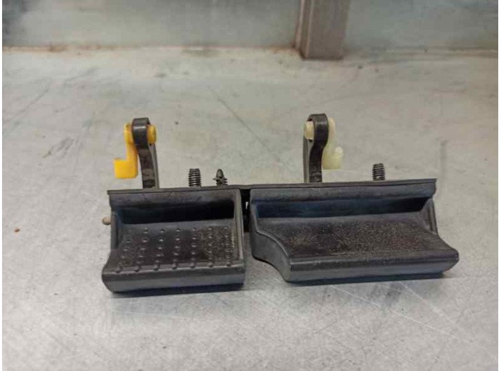 Recambio de maneta exterior porton para hyundai tucson (jm) 2.0 crdi cat referencia OEM IAM 812602E000 
