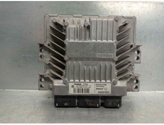 Recambio de centralita motor uce para renault megane ii classic berlina 1.5 dci diesel referencia OEM IAM 8200542288 S122326107A