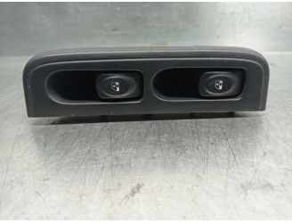 Recambio de mando elevalunas delantero izquierdo para renault clio ii fase i (b/cbo) 1.4 referencia OEM IAM 3117414 