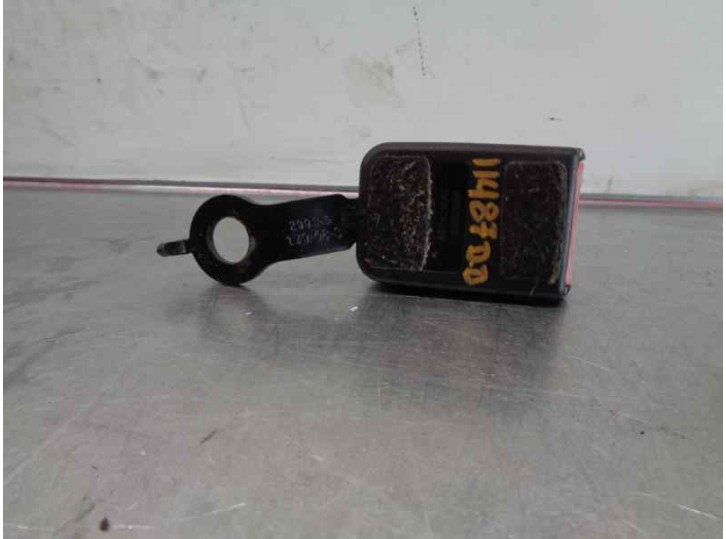 Recambio de enganche cinturon delantero izquierdo para dacia sandero 1.6 cat referencia OEM IAM 0865655 