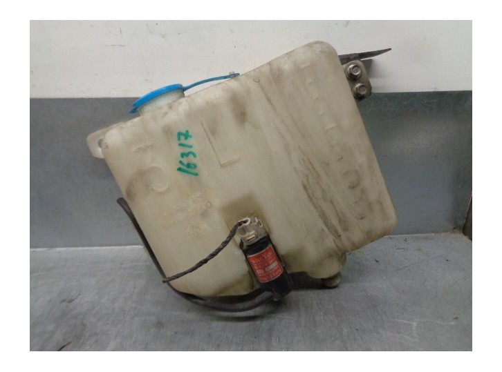 Recambio de deposito limpia para ssangyong rodius xdi referencia OEM IAM 7841021000  