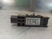 Replacement airbag sensor for Hyundai Tucson (JM) 2.0 CRDi CAT OEM IAM reference 959202E000 0285003035 BOSCH