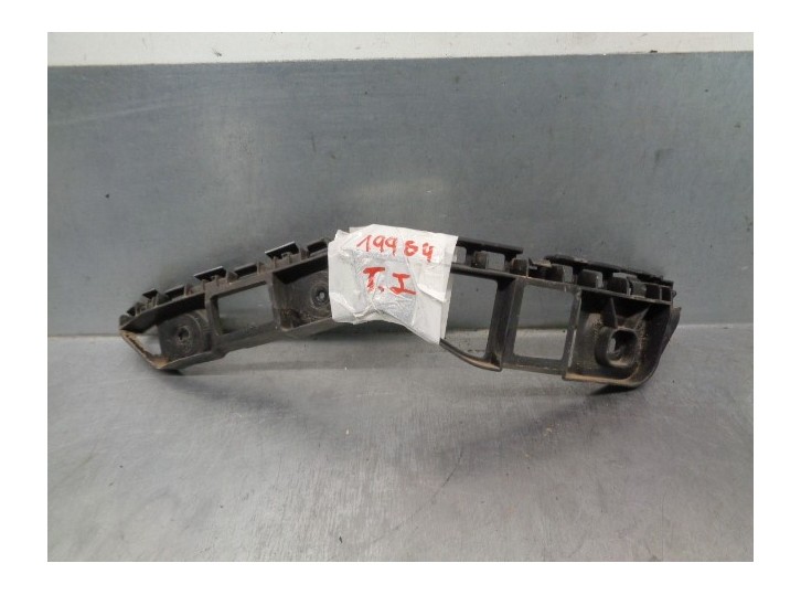 Recambio de molduras traseras para volkswagen polo (6r1) 1.4 fsi referencia OEM IAM 6C6807393B  