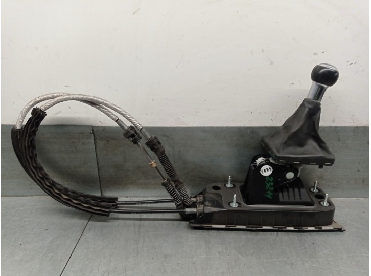 Recambio de palanca cambio para audi a3 (8v1, 8vk) 2.0 tdi referencia OEM IAM 5Q0711049AQ 5Q0711049AQ 