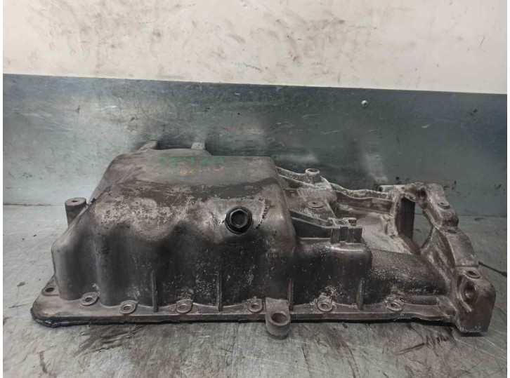 Recambio de carter para hyundai i30 1.6 crdi cat referencia OEM IAM 215102A300  