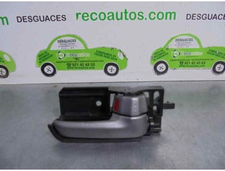 Replacement left front interior door handle for Suzuki Swift sedan (MZ) 1.3 DDiS diesel cat OEM IAM reference 8313062J10
