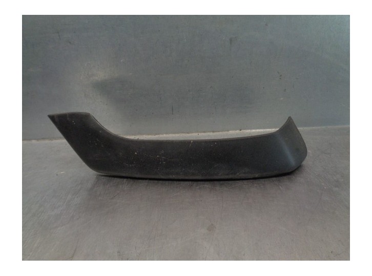 Recambio de molduras traseras para volkswagen polo (6r1) 1.4 fsi referencia OEM IAM 6R0867171L  