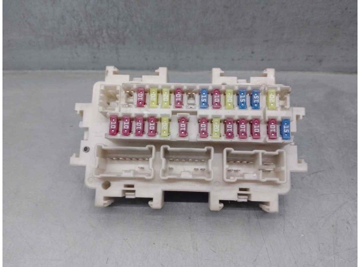 Recambio de caja reles / fusibles para infiniti fx 3.7 v6 cat referencia OEM IAM C14021WW0A  