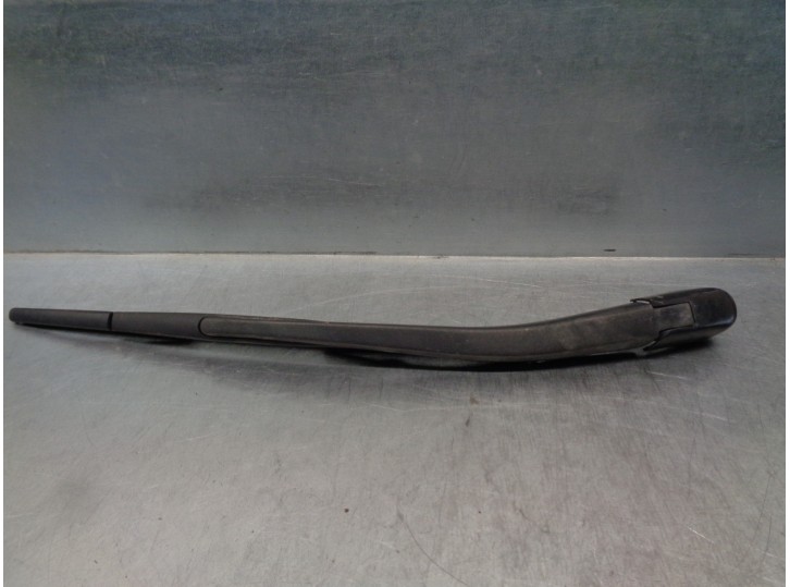 Recambio de brazo limpia trasero para nissan x-trail (t31) le referencia OEM IAM 28780JG000  