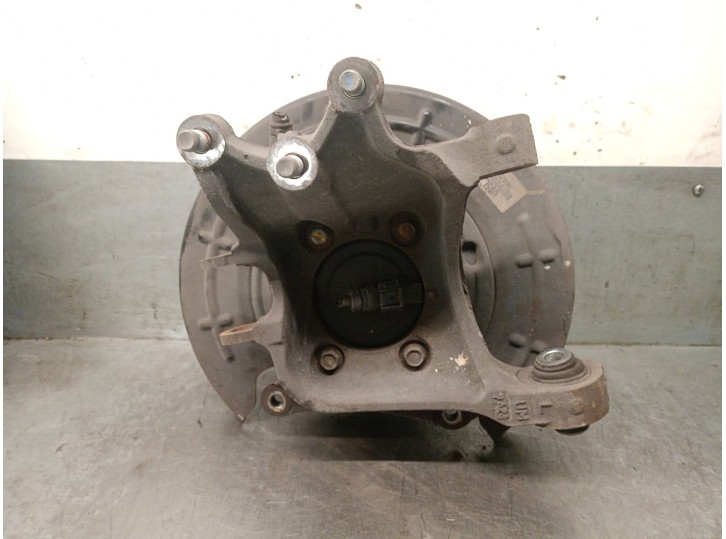 Replacement rear left stub axle for Kia Sorento III (UM) 2.2 CRDi OEM IAM reference 52710C5000 52710C5000 
