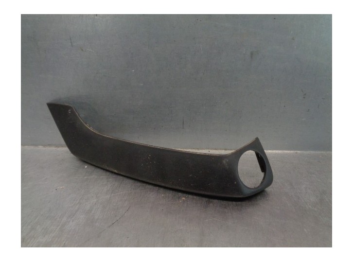 Recambio de molduras delanteras para volkswagen polo (6r1) 1.4 fsi referencia OEM IAM 6R0867171M  